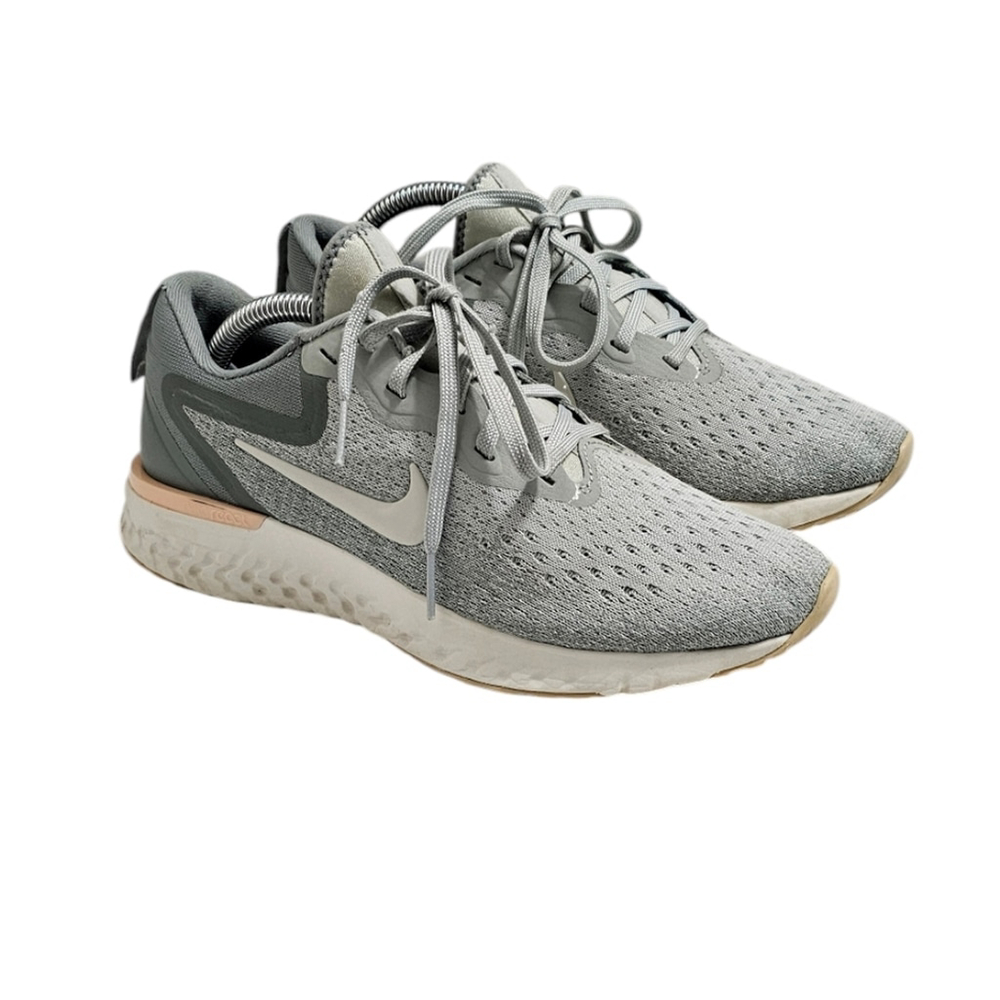 Size 6 - Nike Women's Odyssey React Light Silver